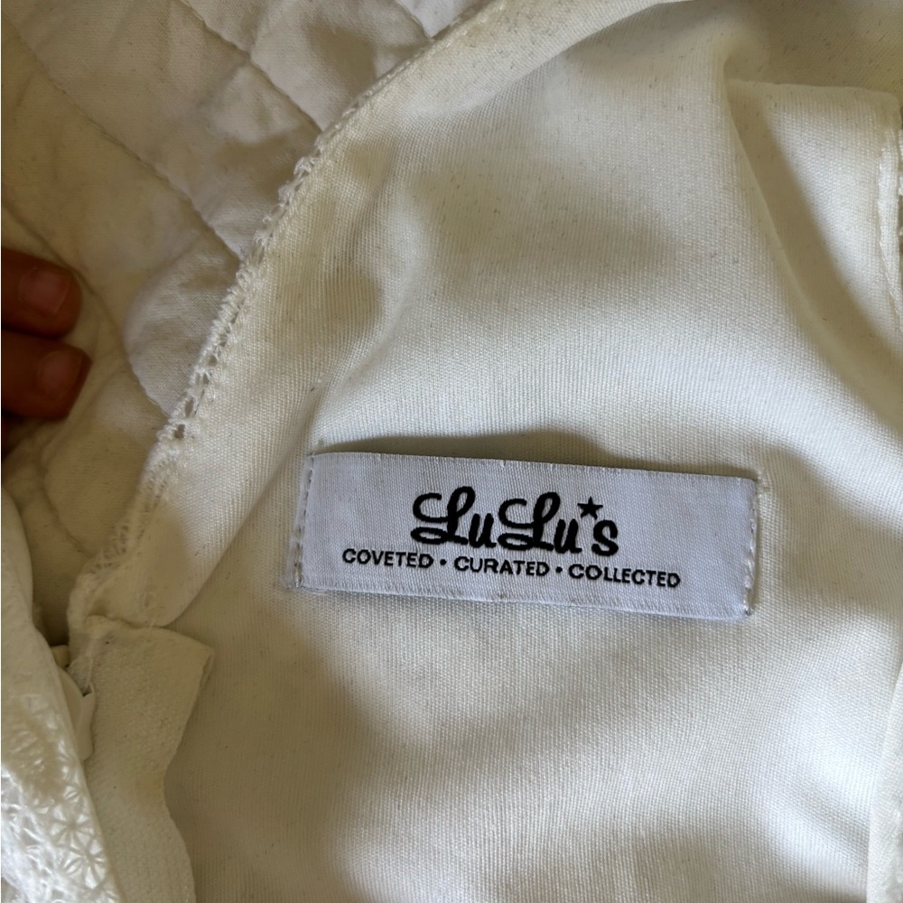 Lulu's White V-Neck Lace Midi Dress with Scalloped Hem Size XS - Picture 11 of 12